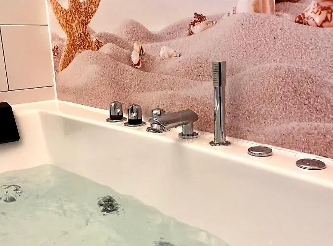 Daire Kaiserliche Hofpost, Mit Whirlpool Und 2 Terrassen